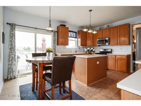 2203 Baxter Ct, Elgin, IL 60123 photo 8
