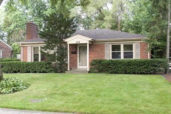 658 Deerpath Dr, Deerfield, IL 60015 photo 1