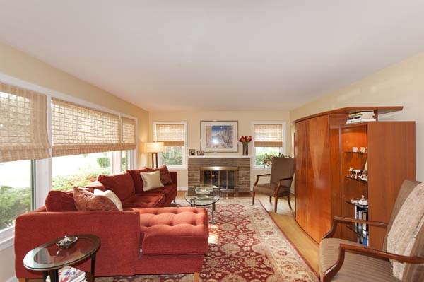 658 Deerpath Dr, Deerfield, IL 60015 photo 2