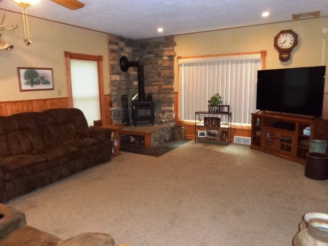 400 Depot St, Mazon, IL 60444 photo 4