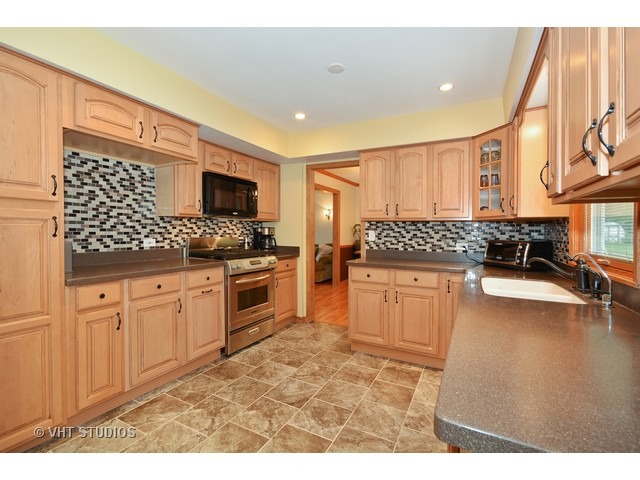 402 Kickapoo Ave, Batavia, IL 60510 photo 7