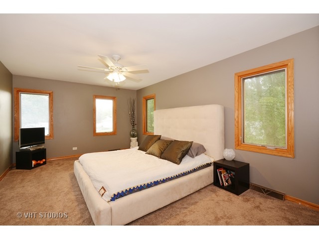 402 Kickapoo Ave, Batavia, IL 60510 photo 10