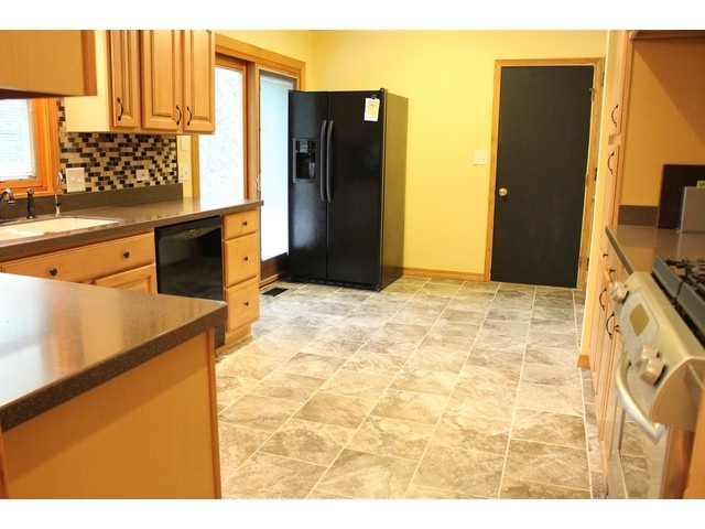 402 Kickapoo Ave, Batavia, IL 60510 photo 9