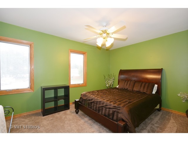 402 Kickapoo Ave, Batavia, IL 60510 photo 12