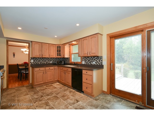 402 Kickapoo Ave, Batavia, IL 60510 photo 8