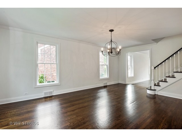60 Longcommon Rd, Riverside, IL 60546 photo 3