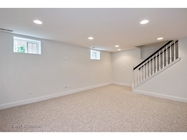 60 Longcommon Rd, Riverside, IL 60546 photo 18