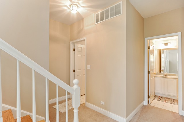 140 Commons Ct, Wheeling, IL 60090 photo 12