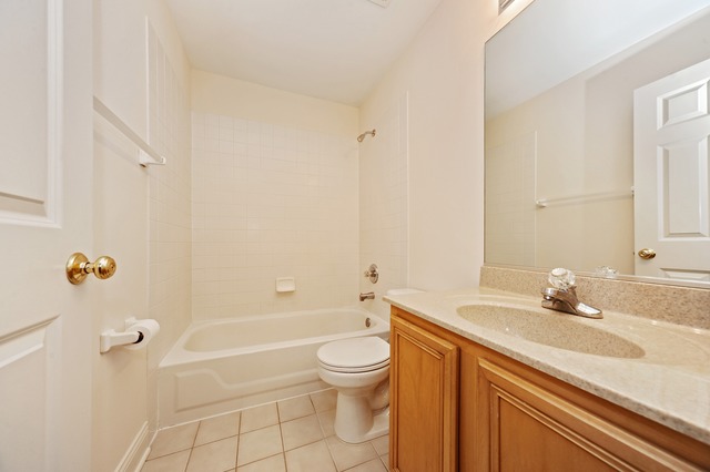 140 Commons Ct, Wheeling, IL 60090 photo 10