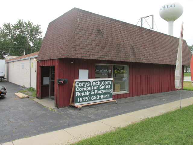 410 E Crescent St, Gilman, IL 60938 photo 1
