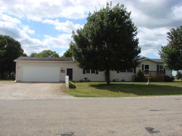 419 E 10th Ave, Lyndon, IL 61261 photo 5