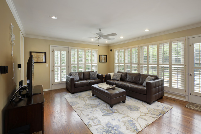 821 Windsor Rd, Glenview, IL 60025 photo 5