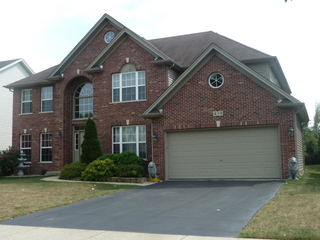 439 E Comstock Ave, Addison, IL 60101 photo 1