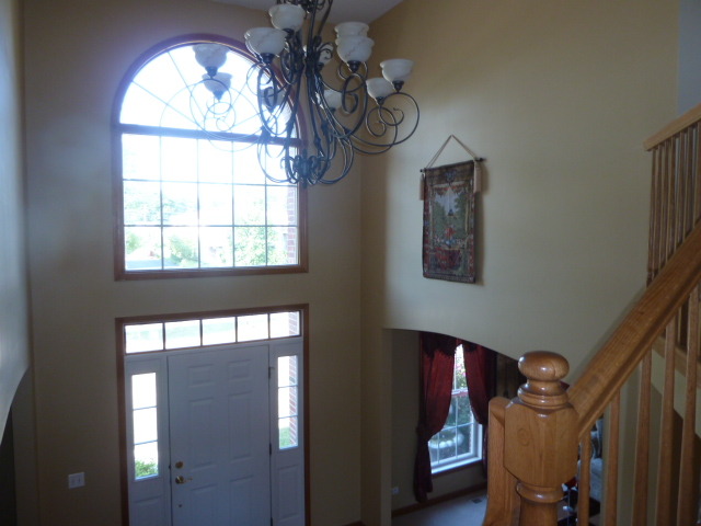 439 E Comstock Ave, Addison, IL 60101 photo 5