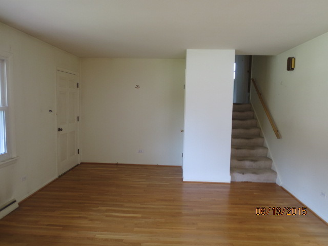 4404 Sycamore Ln, Rolling Meadows, IL 60008 photo 3