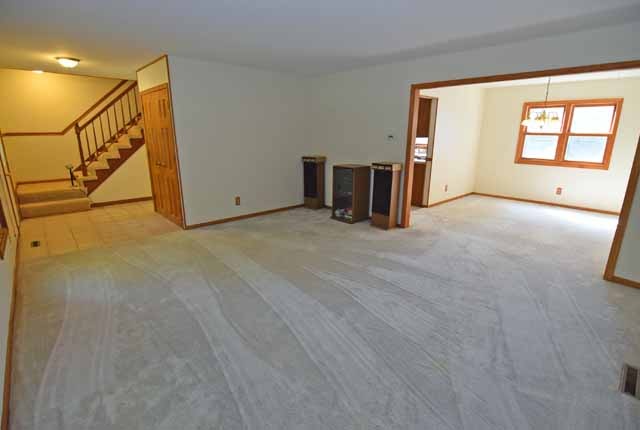 5211 Abbey Dr, Mchenry, IL 60050 photo 4