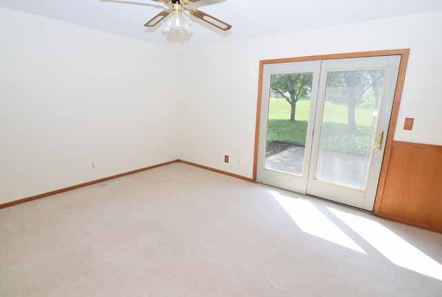 5211 Abbey Dr, Mchenry, IL 60050 photo 15