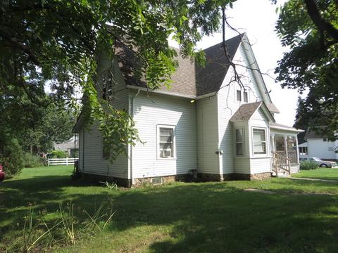 9702 Main St, Hebron, IL 60034 photo 4