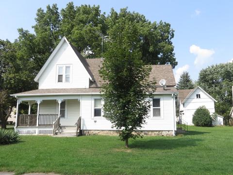 9702 Main St, Hebron, IL 60034 photo 1