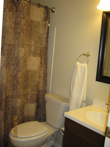 4610 Front Royal Dr, Mchenry, IL 60050 photo 8
