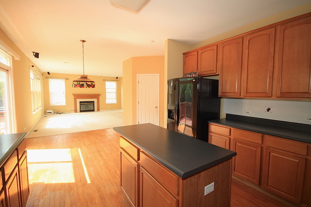 6095 Russell Dr, Hoffman Estates, IL 60192 photo 8