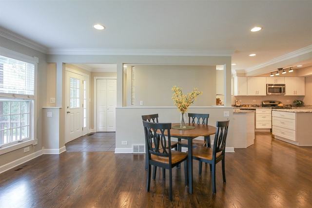 2110 Illinois Rd, Northbrook, IL 60062 photo 7