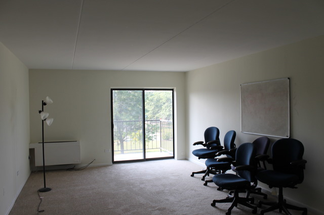 500 Manda Ln #304, Wheeling, IL 60090 photo 2