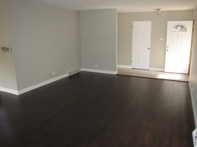 320 W Gartner Rd, Naperville, IL 60540 photo 4