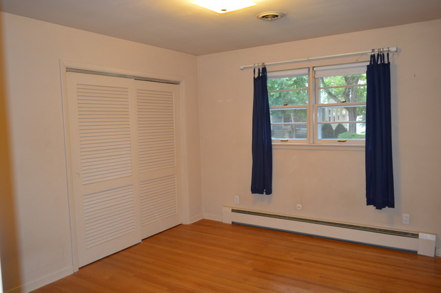 712 W Buell Ave, Joliet, IL 60435 photo 8