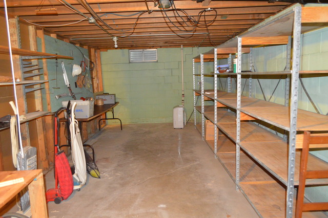 712 W Buell Ave, Joliet, IL 60435 photo 14
