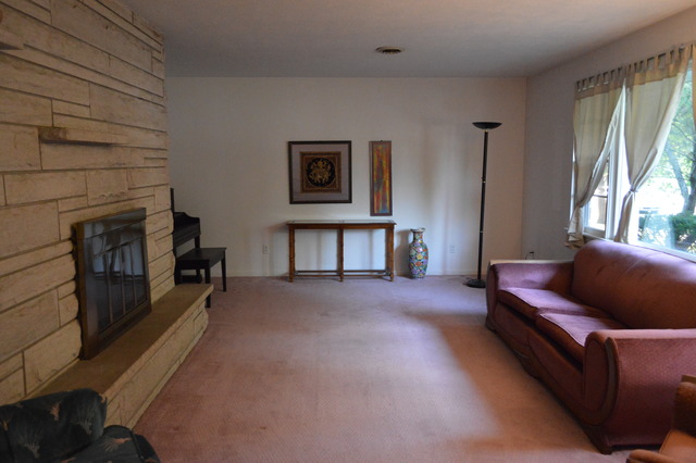 712 W Buell Ave, Joliet, IL 60435 photo 2