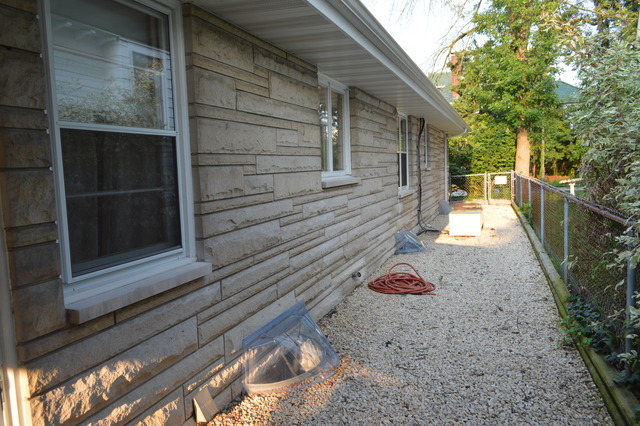 712 W Buell Ave, Joliet, IL 60435 photo 17