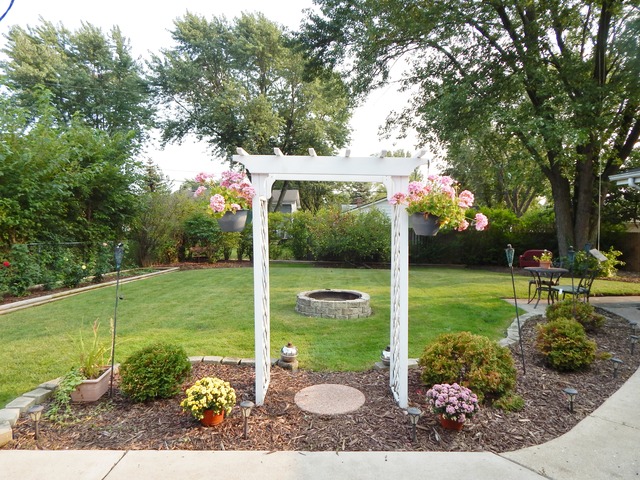 695 Perry Ln, Hoffman Estates, IL 60169 photo 25