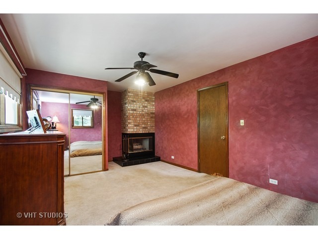 725 N Rozanne Dr, Addison, IL 60101 photo 4