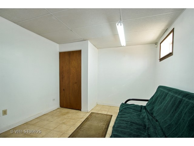 725 N Rozanne Dr, Addison, IL 60101 photo 9