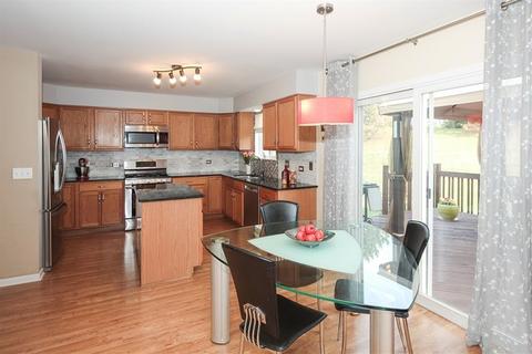 321 Deerpath Ct, Wauconda, IL 60084 photo 9