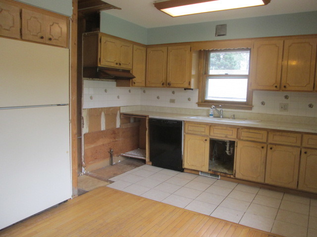 3410 Morgan St, Steger, IL 60475 photo 5