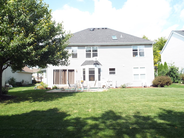 1331 Deerfield Ln, Bartlett, IL 60103 photo 13