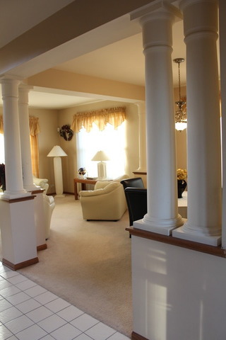 809 Red Barn Ln, Elgin, IL 60124 photo 9