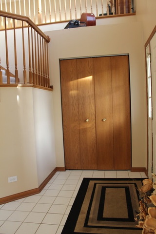 809 Red Barn Ln, Elgin, IL 60124 photo 5