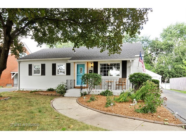 838 E 11th St, Lockport, IL 60441 photo 1