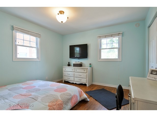838 E 11th St, Lockport, IL 60441 photo 6