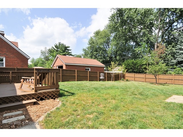 838 E 11th St, Lockport, IL 60441 photo 10