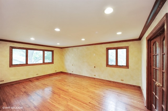 1641 E Course Dr, Deerfield, IL 60015 photo 10