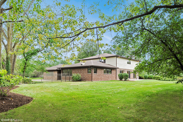 1641 E Course Dr, Deerfield, IL 60015 photo 18