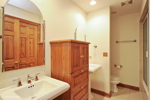 1641 E Course Dr, Deerfield, IL 60015 photo 16
