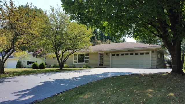 754 Considine Rd, Geneva, IL 60134 photo 1