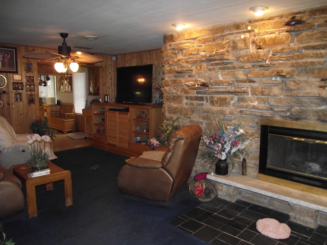2906 S Riverside Dr, Mchenry, IL 60050 photo 11