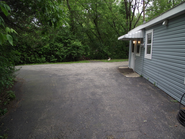 2906 S Riverside Dr, Mchenry, IL 60050 photo 21