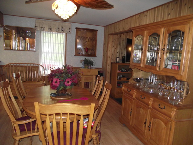2906 S Riverside Dr, Mchenry, IL 60050 photo 9